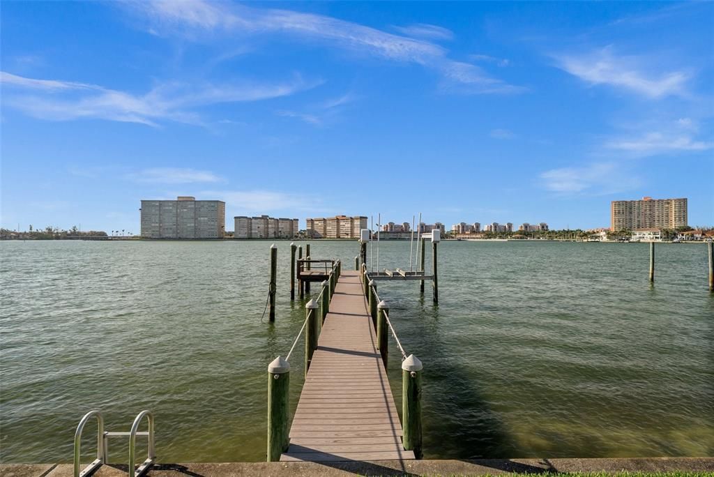 For Sale: $4,850,000 (5 beds, 3 baths, 3648 Square Feet)