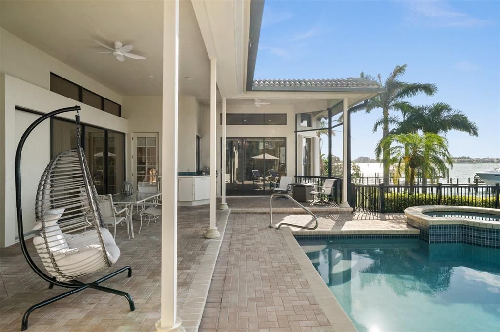 For Sale: $4,850,000 (5 beds, 3 baths, 3648 Square Feet)