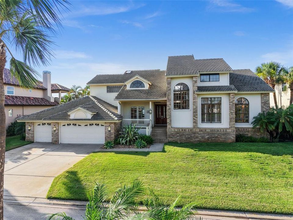 For Sale: $4,850,000 (5 beds, 3 baths, 3648 Square Feet)