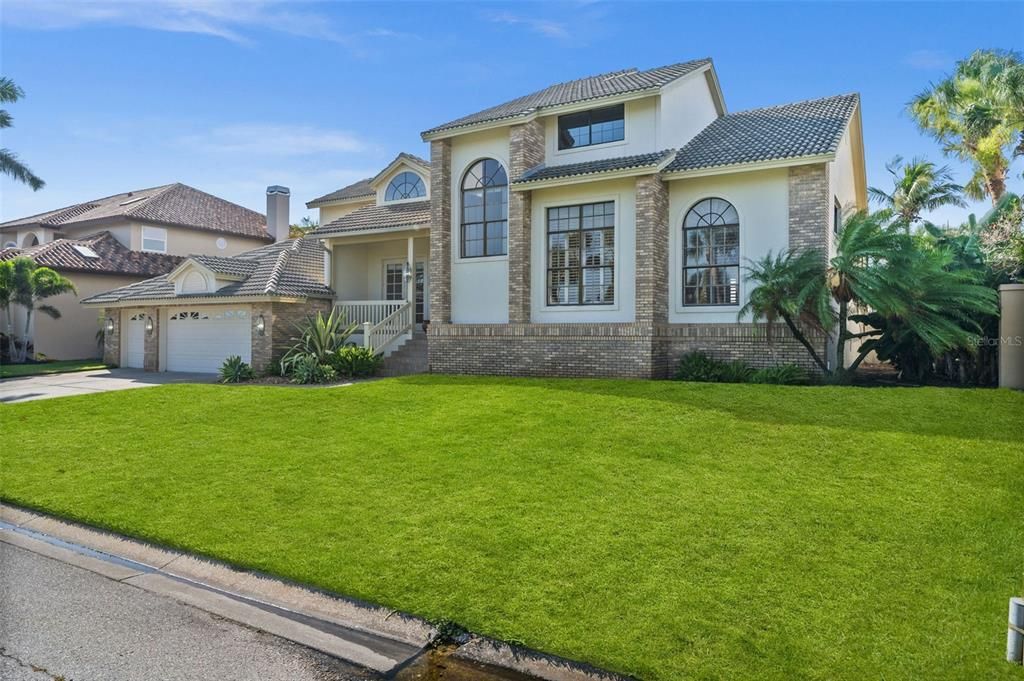 For Sale: $4,850,000 (5 beds, 3 baths, 3648 Square Feet)