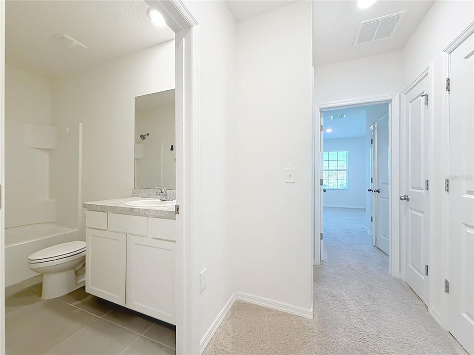 For Sale: $239,000 (3 beds, 2 baths, 1688 Square Feet)