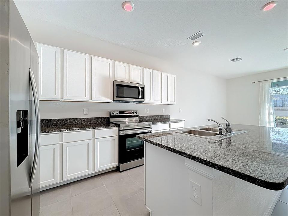 For Sale: $239,000 (3 beds, 2 baths, 1688 Square Feet)