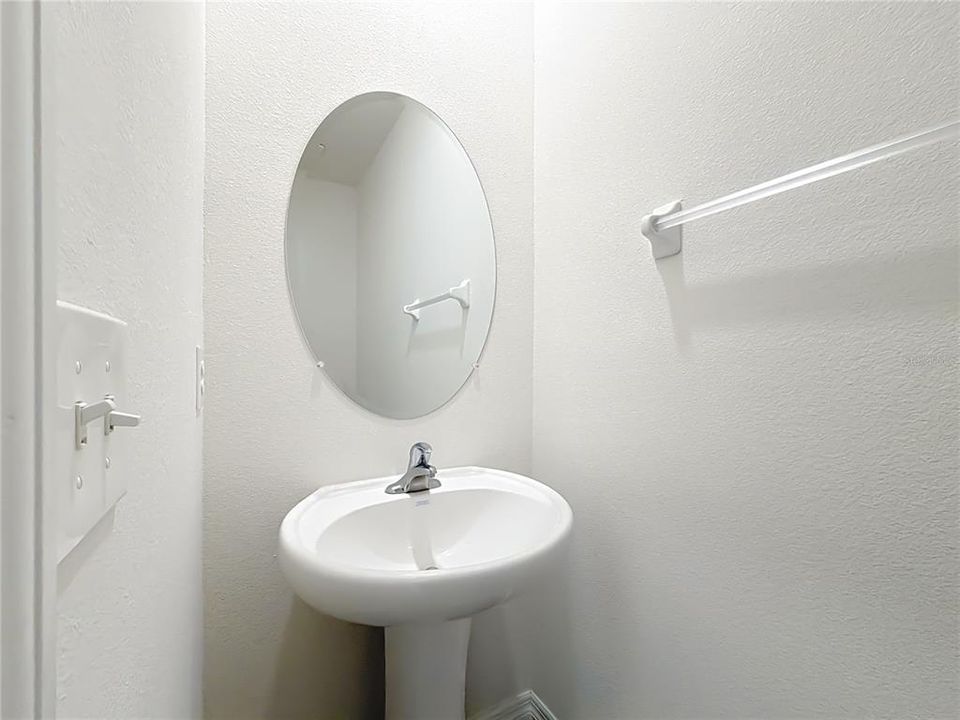 For Sale: $239,000 (3 beds, 2 baths, 1688 Square Feet)