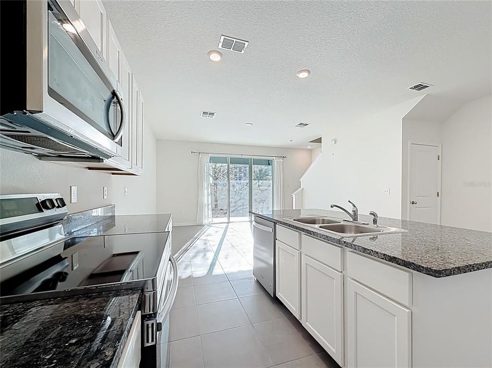 For Sale: $239,000 (3 beds, 2 baths, 1688 Square Feet)