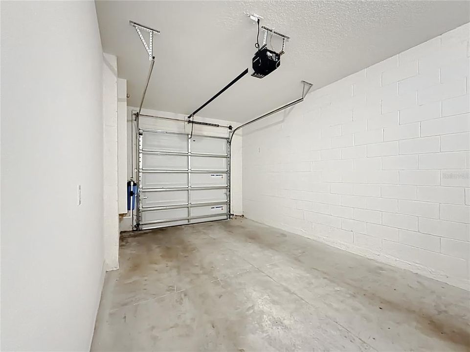 For Sale: $239,000 (3 beds, 2 baths, 1688 Square Feet)