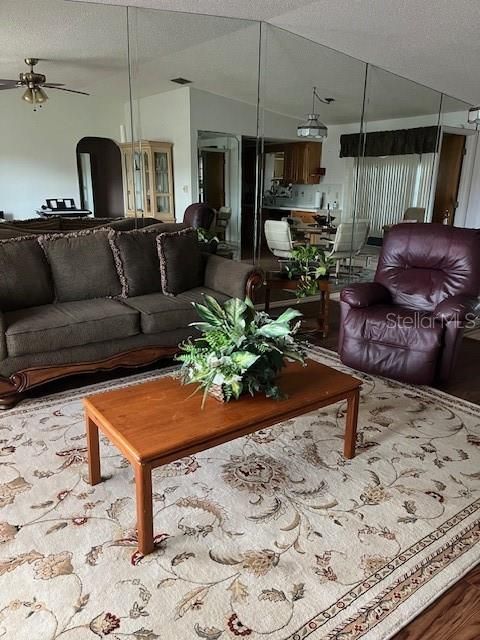 For Sale: $195,000 (2 beds, 2 baths, 1242 Square Feet)