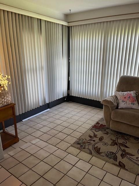 For Sale: $195,000 (2 beds, 2 baths, 1242 Square Feet)