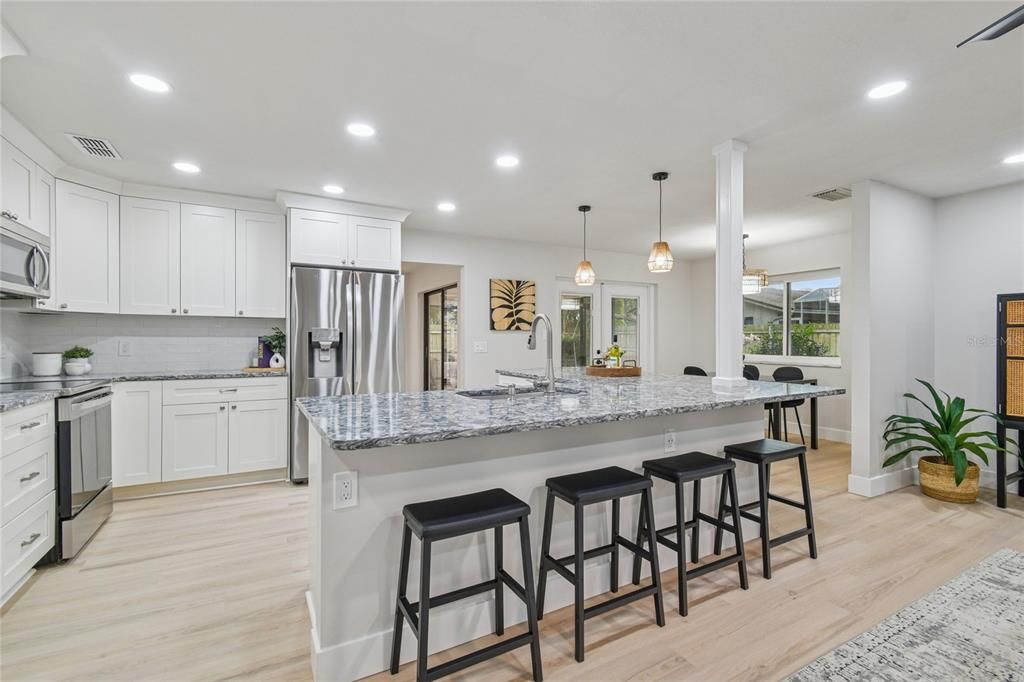 На продажу: $525,000 (3 спален, 2 ванн, 2040 Квадратных фут)