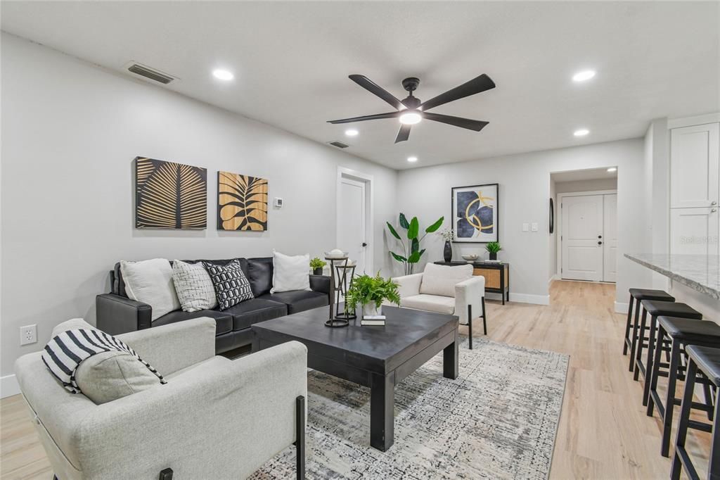 На продажу: $525,000 (3 спален, 2 ванн, 2040 Квадратных фут)