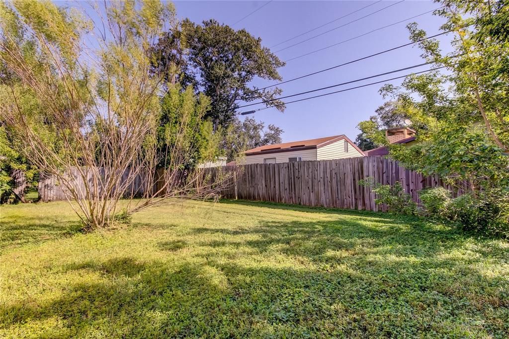 For Rent: $2,200 (3 beds, 2 baths, 1404 Square Feet)