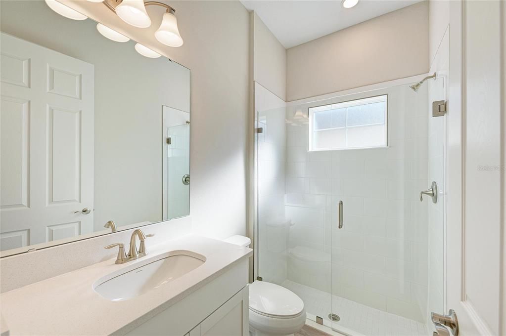 En Venta: $699,990 (4 camas, 4 baños, 3134 Pies cuadrados)