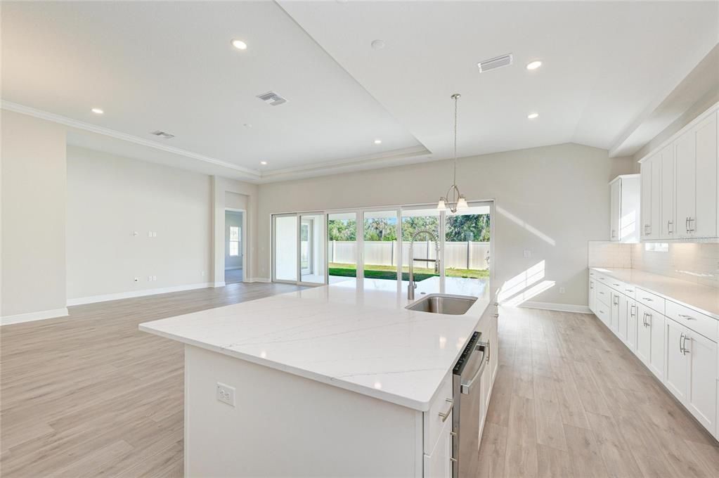 En Venta: $699,990 (4 camas, 4 baños, 3134 Pies cuadrados)