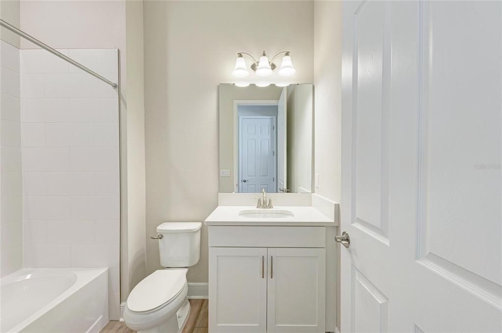 En Venta: $699,990 (4 camas, 4 baños, 3134 Pies cuadrados)