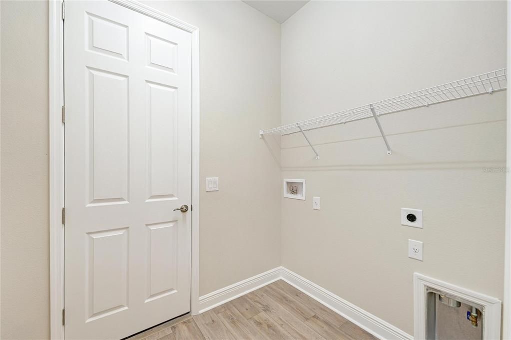 En Venta: $699,990 (4 camas, 4 baños, 3134 Pies cuadrados)