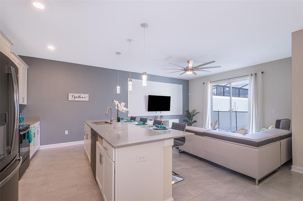 For Rent: $2,900 (4 beds, 3 baths, 1914 Square Feet)