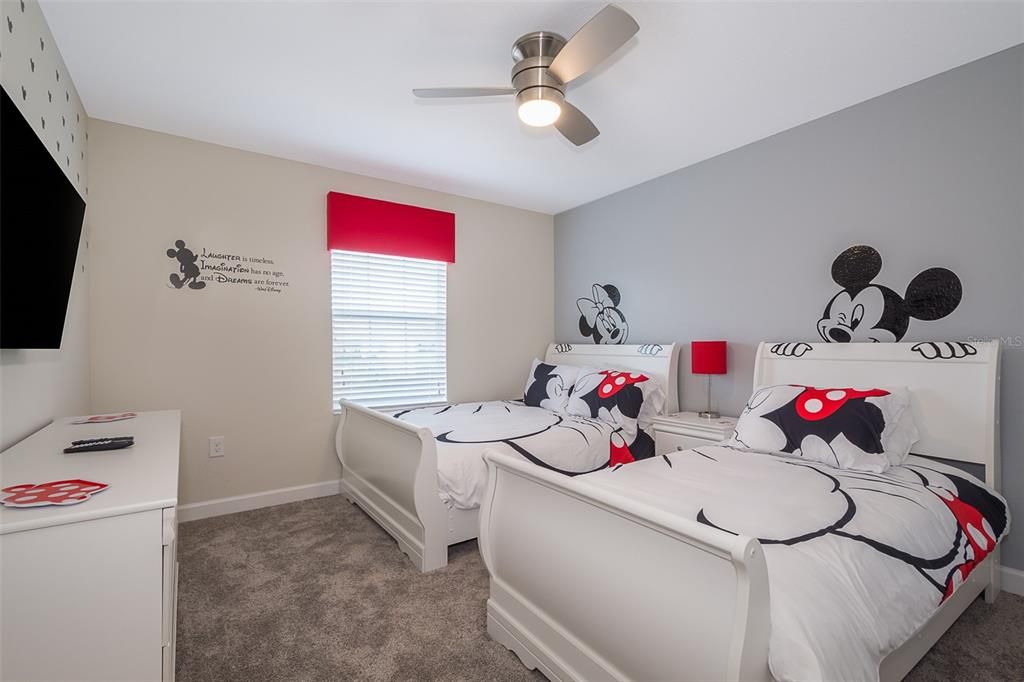 For Rent: $2,900 (4 beds, 3 baths, 1914 Square Feet)