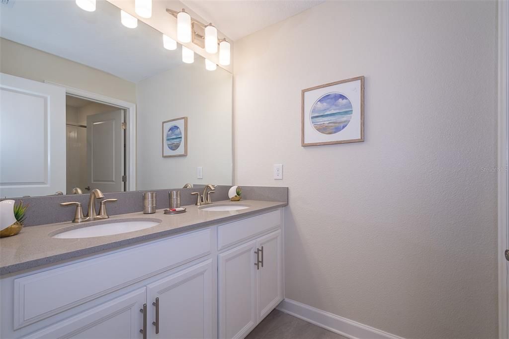 For Rent: $2,900 (4 beds, 3 baths, 1914 Square Feet)