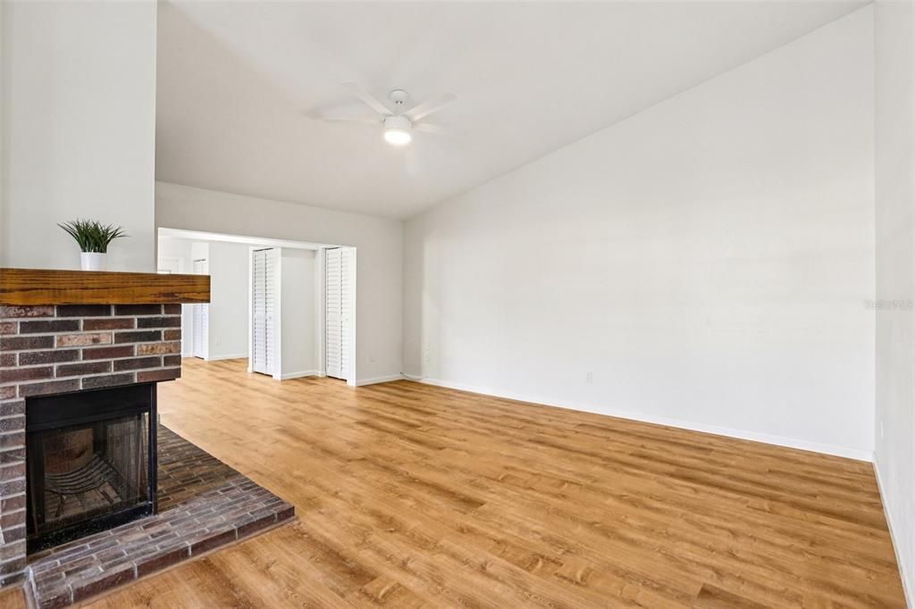 В аренду: $2,850 (3 спален, 2 ванн, 1445 Квадратных фут)