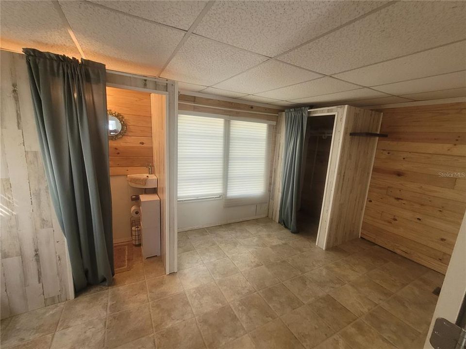 For Sale: $85,900 (3 beds, 1 baths, 672 Square Feet)