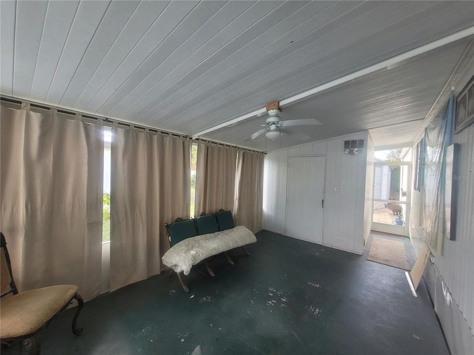 For Sale: $85,900 (3 beds, 1 baths, 672 Square Feet)