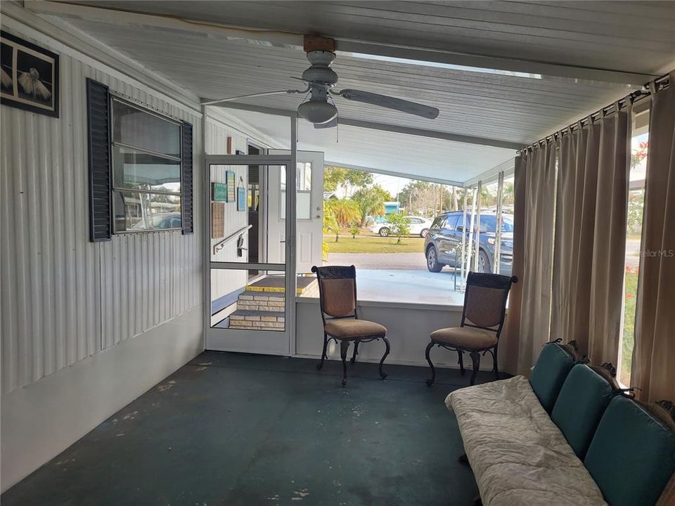 For Sale: $85,900 (3 beds, 1 baths, 672 Square Feet)