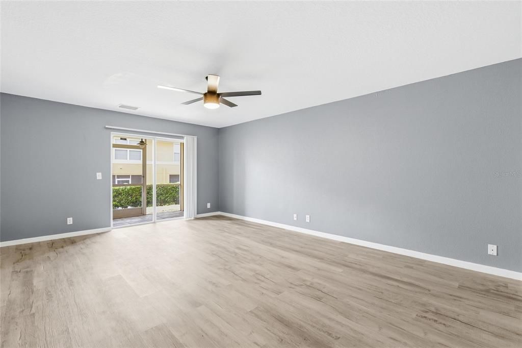 В аренду: $2,300 (2 спален, 2 ванн, 1560 Квадратных фут)