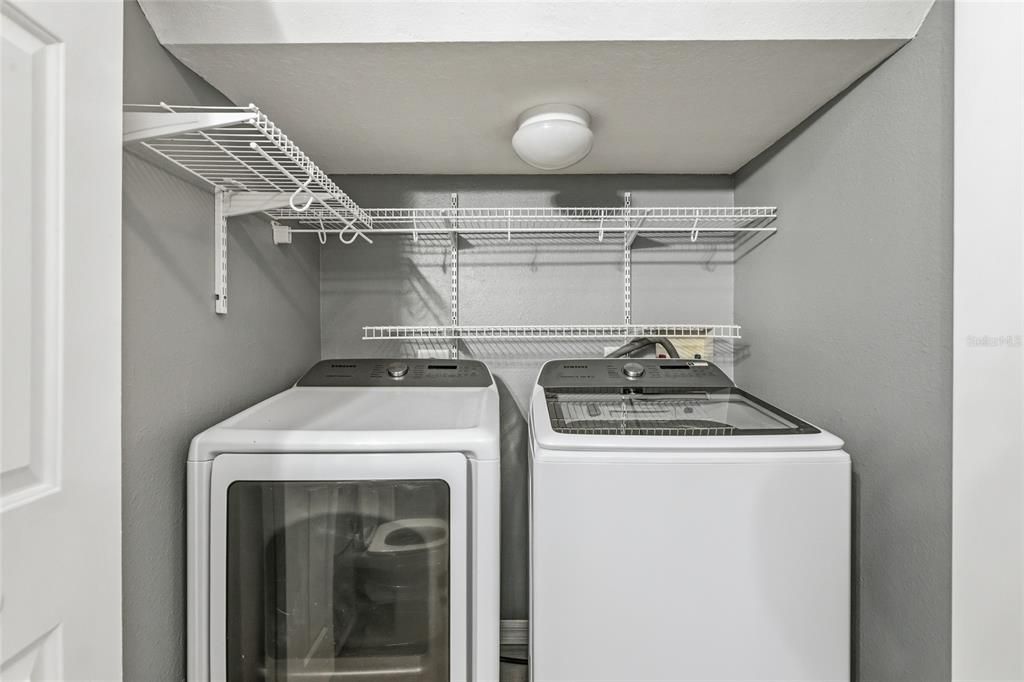 В аренду: $2,300 (2 спален, 2 ванн, 1560 Квадратных фут)