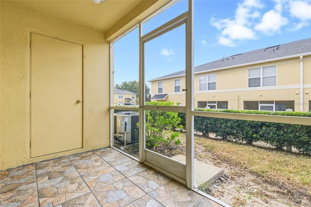 В аренду: $2,300 (2 спален, 2 ванн, 1560 Квадратных фут)