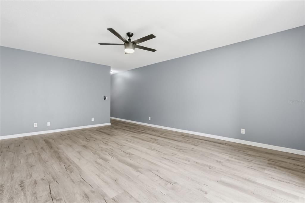 В аренду: $2,300 (2 спален, 2 ванн, 1560 Квадратных фут)