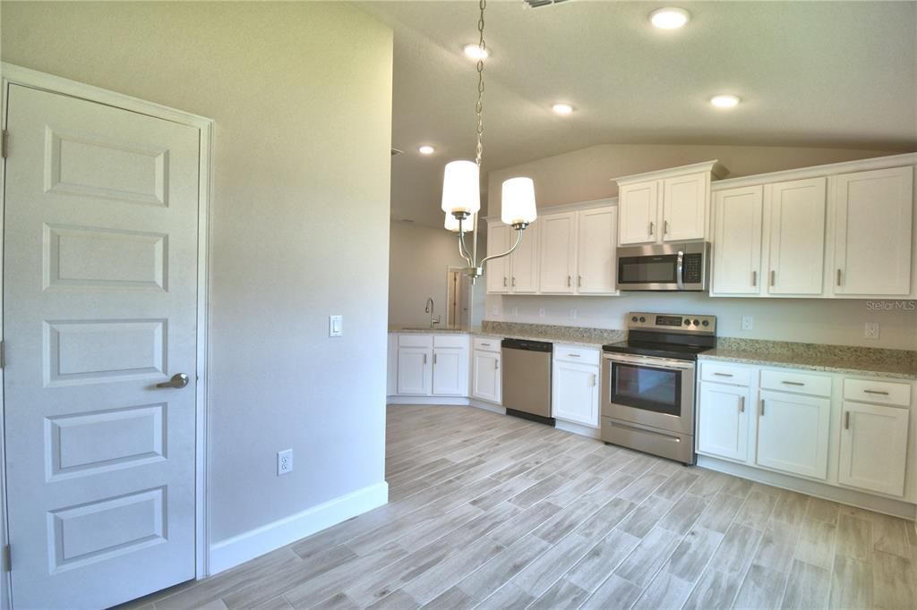 For Sale: $407,409 (4 beds, 2 baths, 1820 Square Feet)