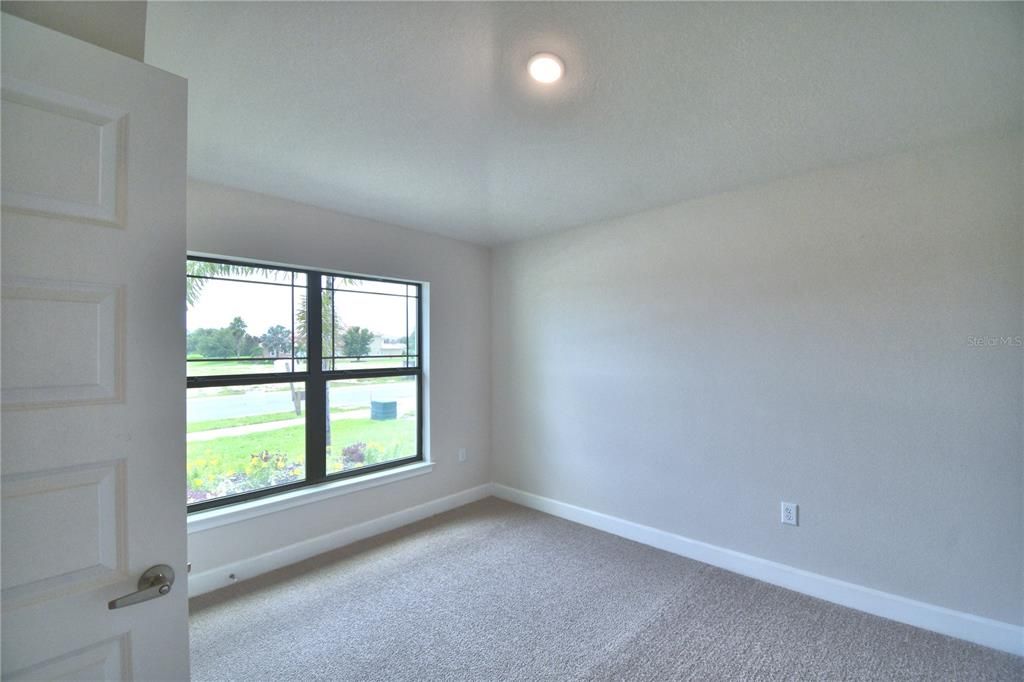 For Sale: $407,409 (4 beds, 2 baths, 1820 Square Feet)