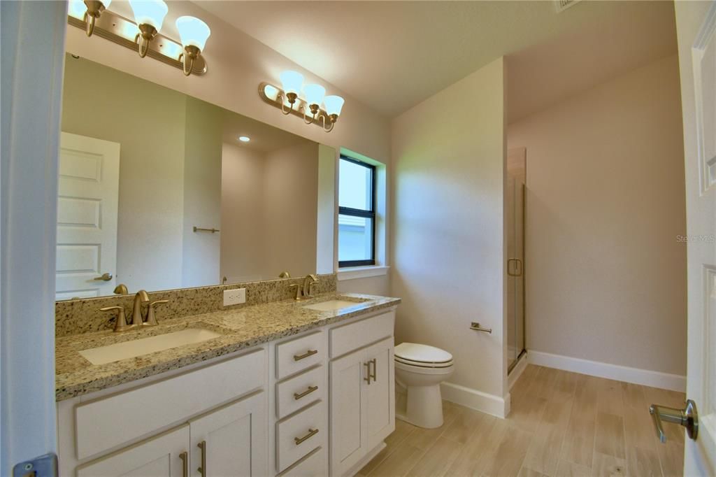 For Sale: $407,409 (4 beds, 2 baths, 1820 Square Feet)