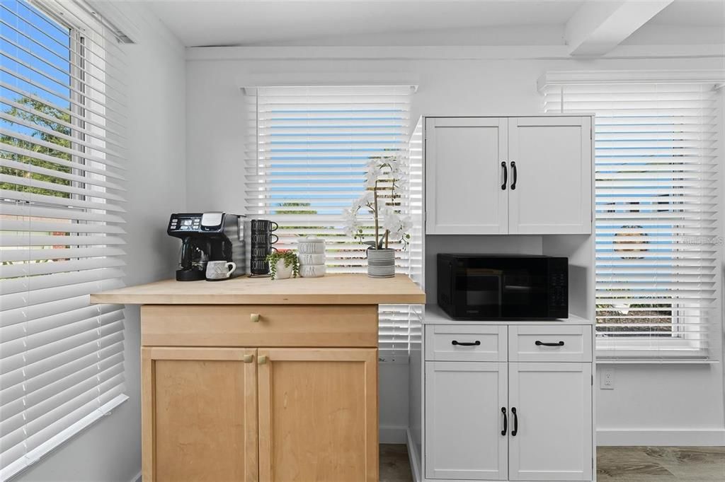 For Rent: $2,000 (2 beds, 2 baths, 780 Square Feet)