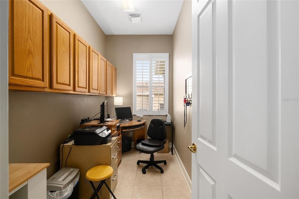 For Sale: $469,000 (3 beds, 2 baths, 2346 Square Feet)