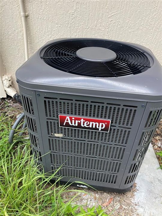 For Sale: $239,000 (8 beds, 0 baths, 1344 Square Feet)