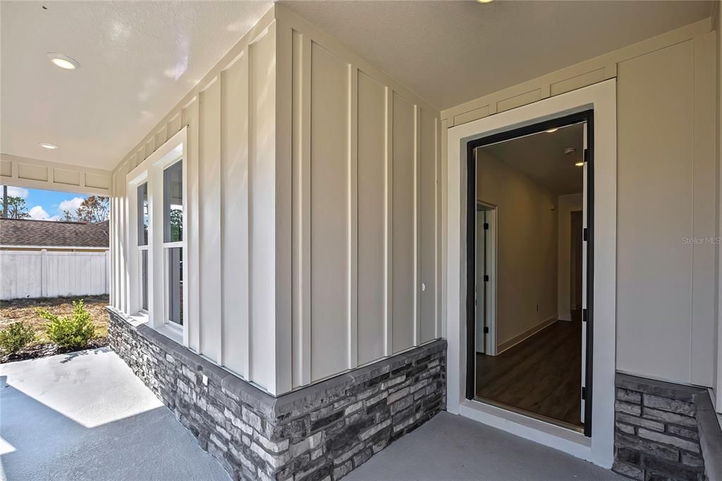 En Venta: $419,990 (4 camas, 3 baños, 2061 Pies cuadrados)