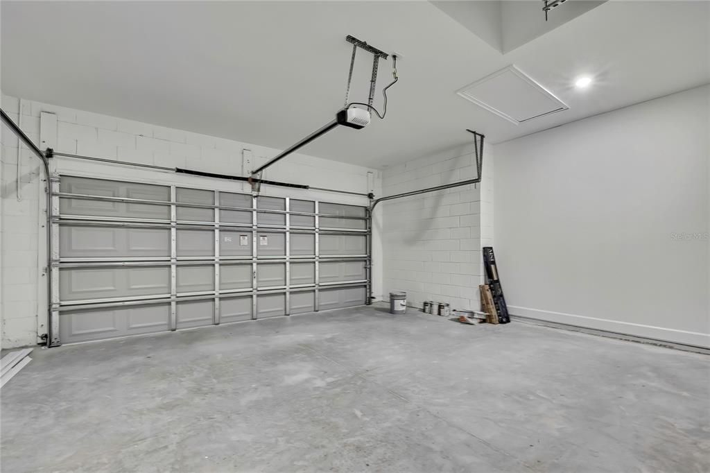 En Venta: $419,990 (4 camas, 3 baños, 2061 Pies cuadrados)