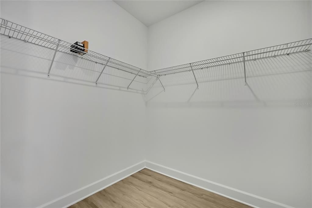 En Venta: $419,990 (4 camas, 3 baños, 2061 Pies cuadrados)