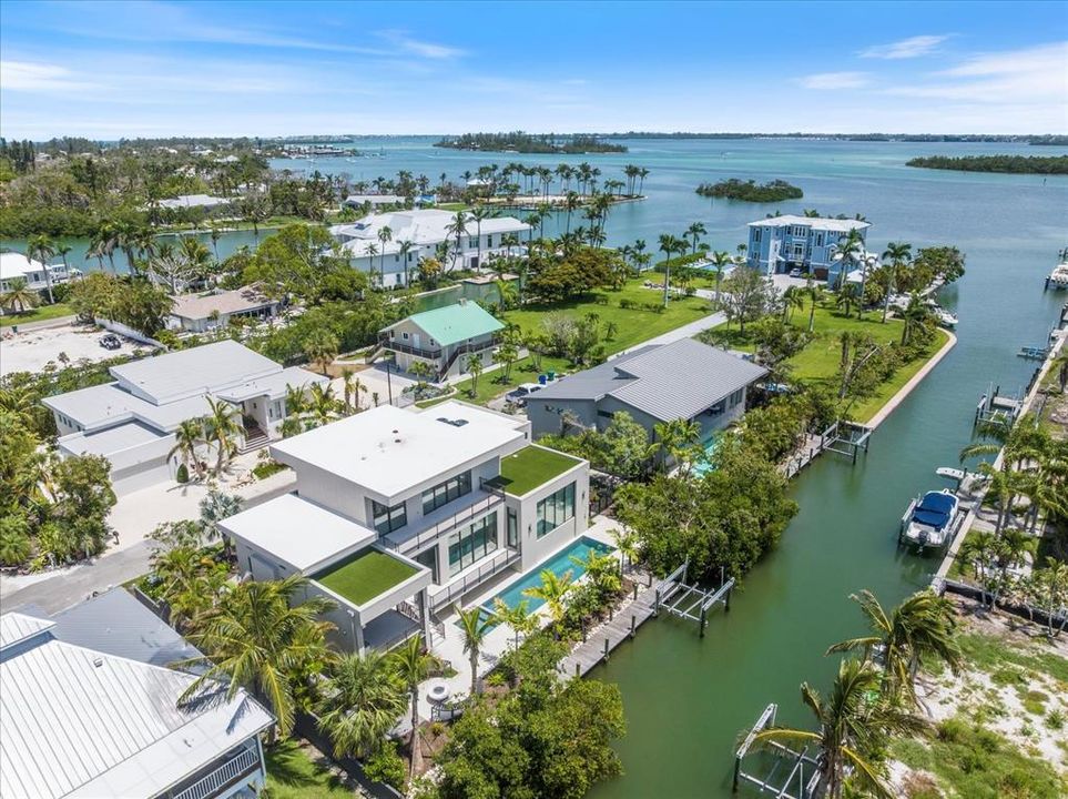 For Sale: $4,123,000 (4 beds, 3 baths, 3243 Square Feet)