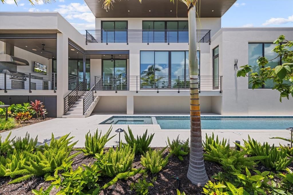 For Sale: $4,123,000 (4 beds, 3 baths, 3243 Square Feet)