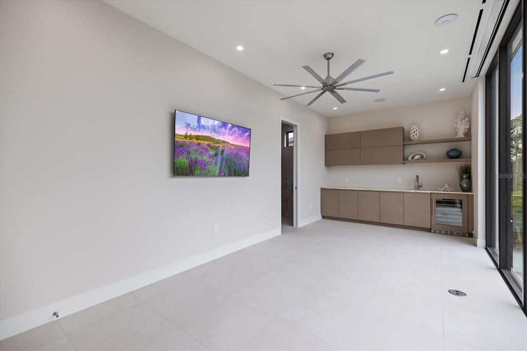 For Sale: $4,123,000 (4 beds, 3 baths, 3243 Square Feet)