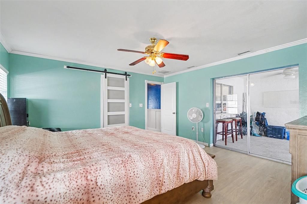 For Sale: $635,000 (4 beds, 2 baths, 1973 Square Feet)