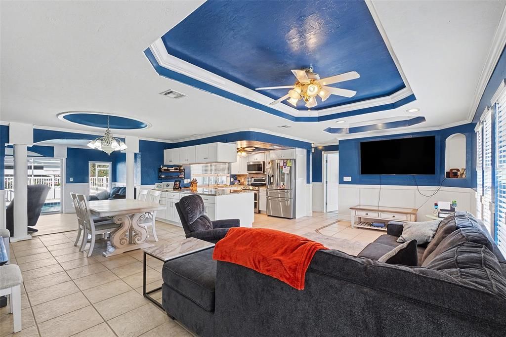 For Sale: $635,000 (4 beds, 2 baths, 1973 Square Feet)