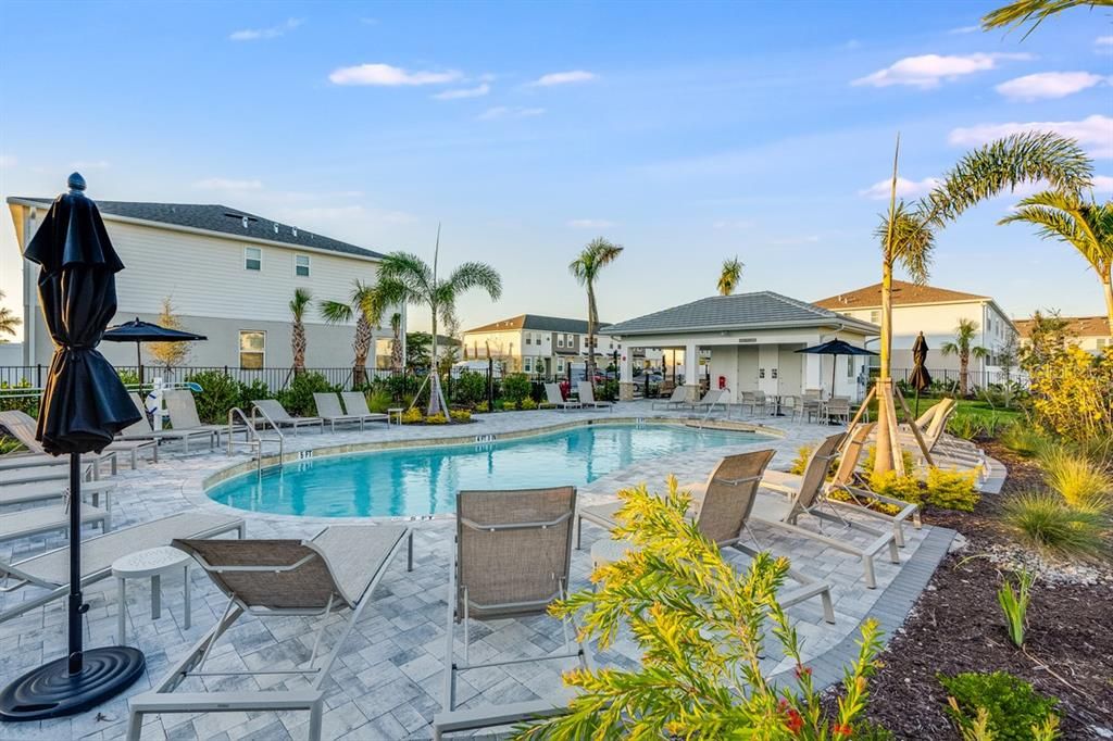 For Sale: $342,629 (3 beds, 2 baths, 1373 Square Feet)