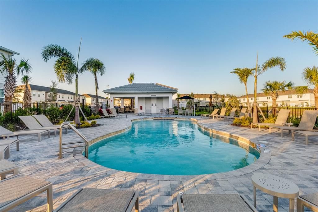 For Sale: $342,629 (3 beds, 2 baths, 1373 Square Feet)