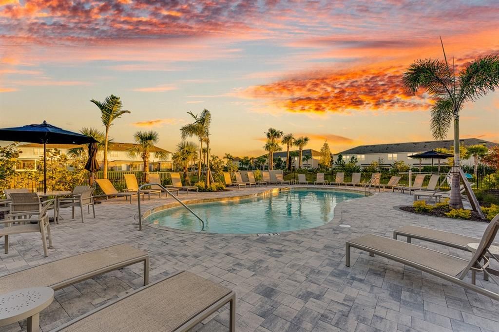 For Sale: $342,629 (3 beds, 2 baths, 1373 Square Feet)