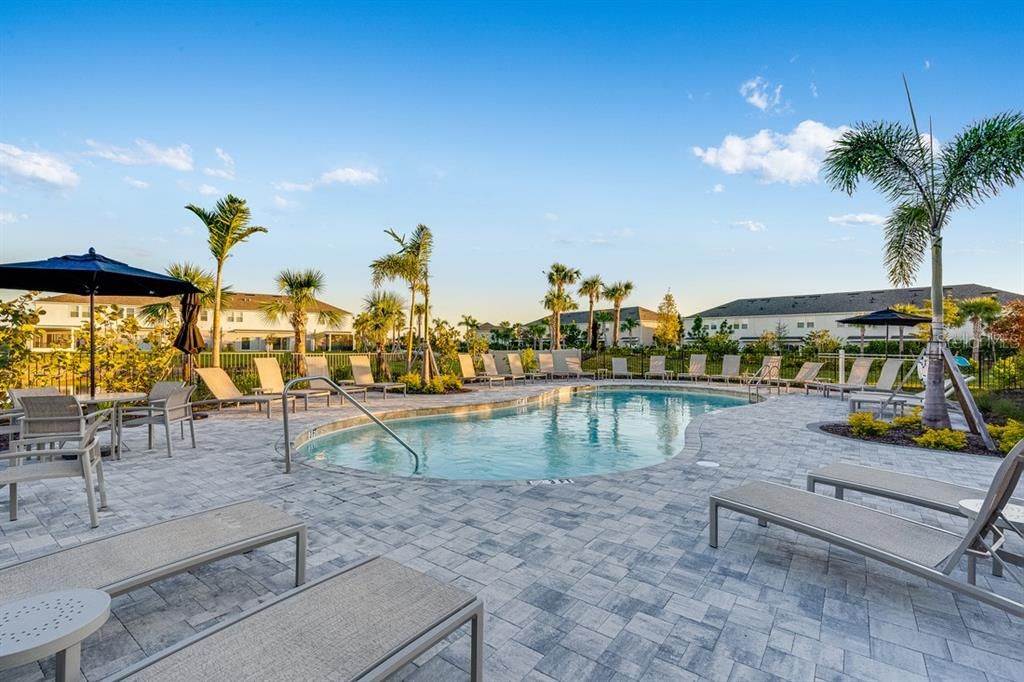 For Sale: $342,629 (3 beds, 2 baths, 1373 Square Feet)