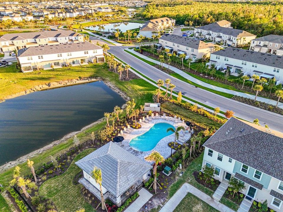 For Sale: $342,629 (3 beds, 2 baths, 1373 Square Feet)