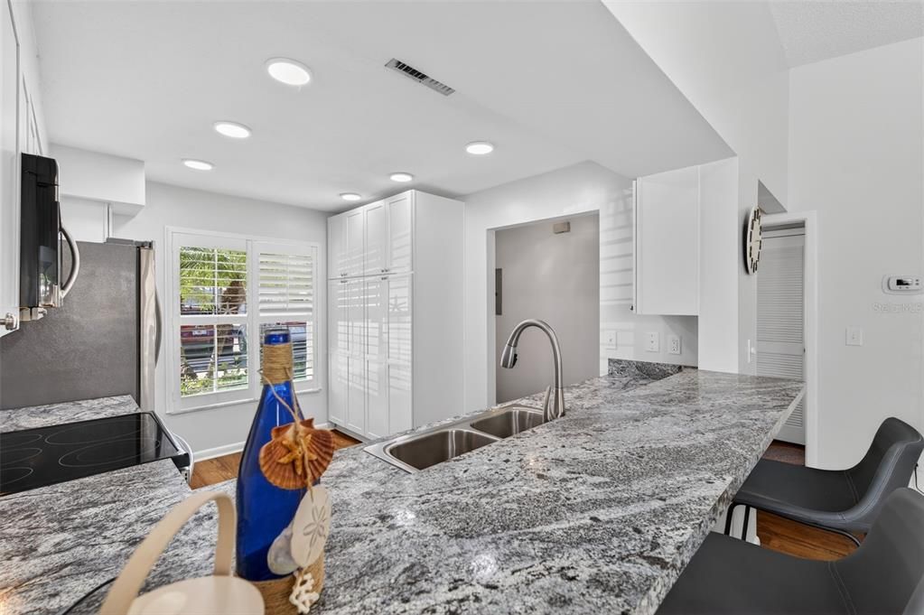 En Venta: $220,000 (2 camas, 2 baños, 1044 Pies cuadrados)