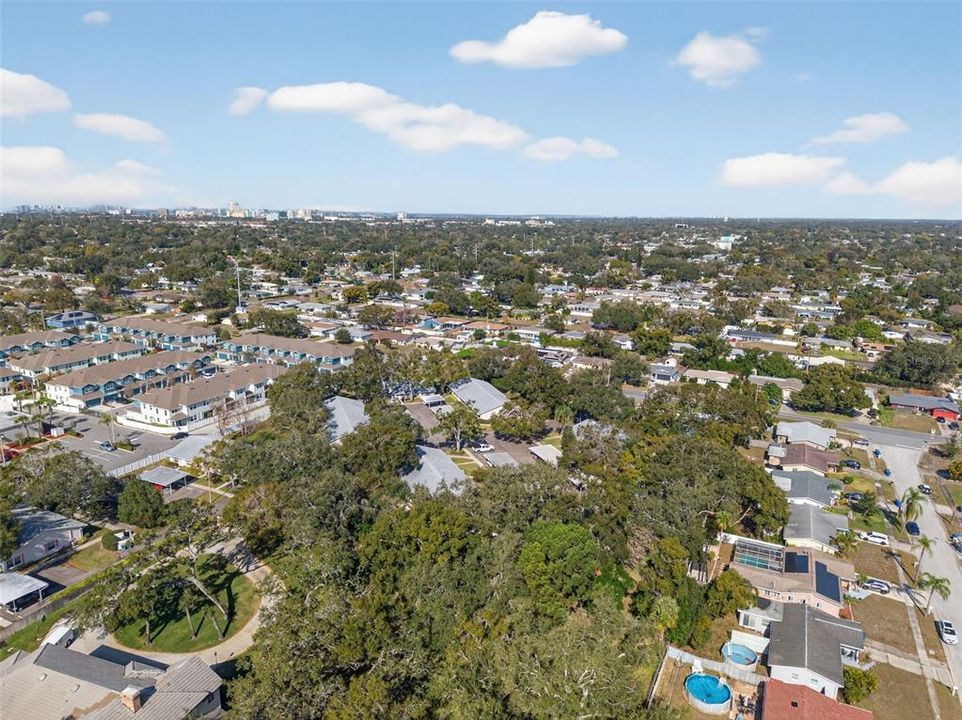 En Venta: $220,000 (2 camas, 2 baños, 1044 Pies cuadrados)